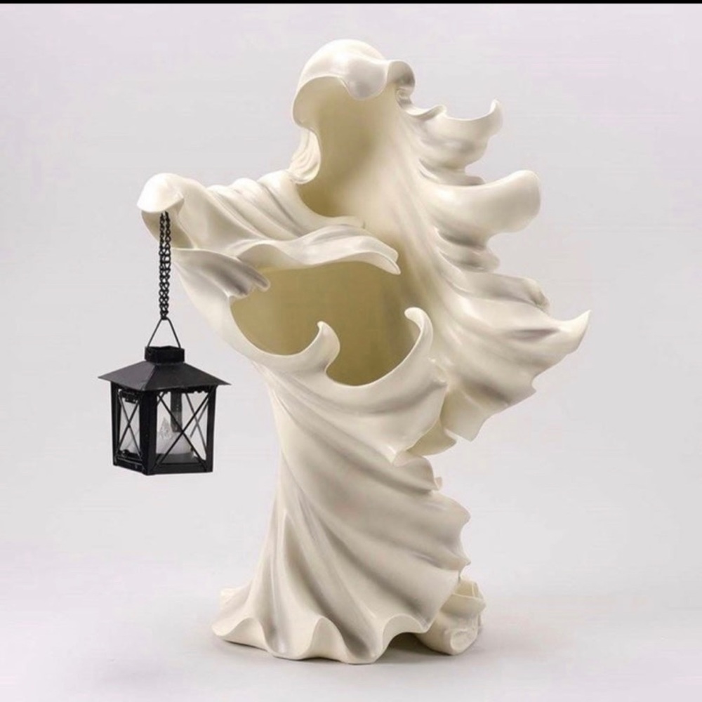 Cracker Barrel Ghost
